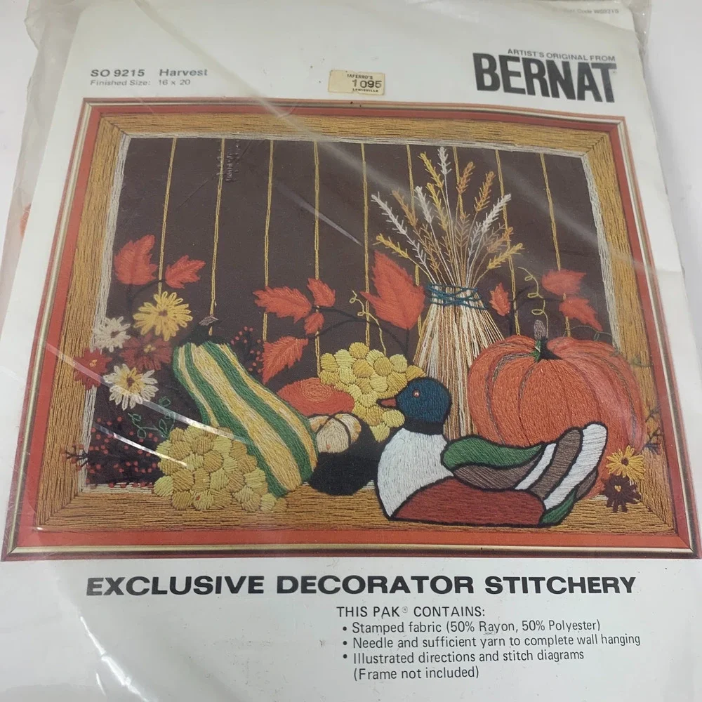 NEW Vintage Bernat Decorator Stitchery Tapestry Kit 